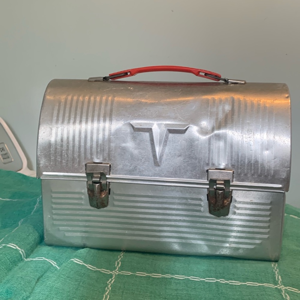 Vintage 1950’s Tin Thermos Lunchbox